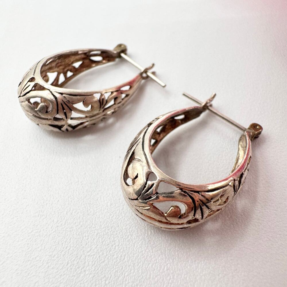 Vintage Silver Filigree Oval Hoop Earrings Openwork Floral Scroll Vines Romantic